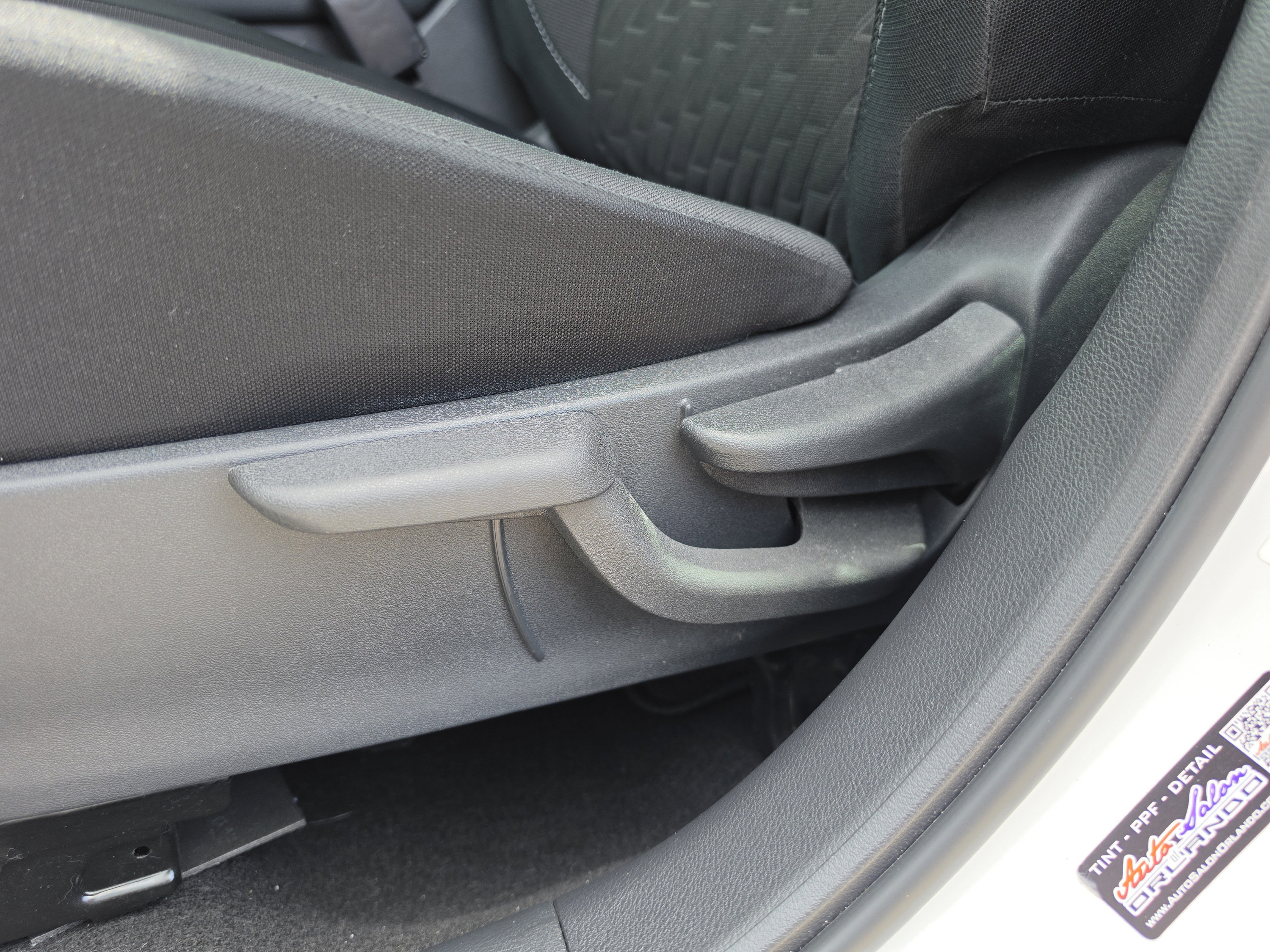 Used 2023 Nissan Kicks SV FWD image 25