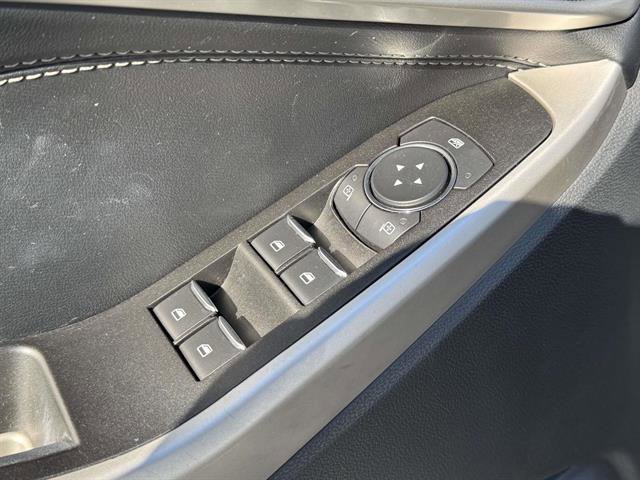 Used 2022 Ford Explorer XLT image 44