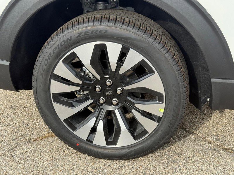 New 2026 Ford Explorer Platinum w/ LUX Leather Package image 5