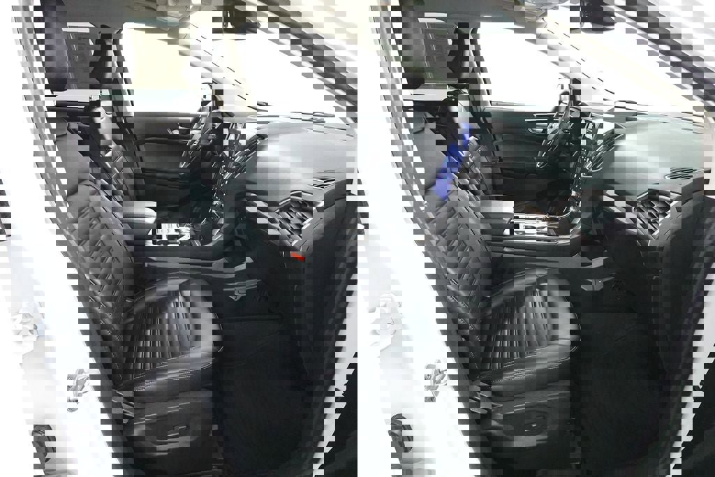 Certified 2023 Ford Edge SEL AWD/4WD image 30