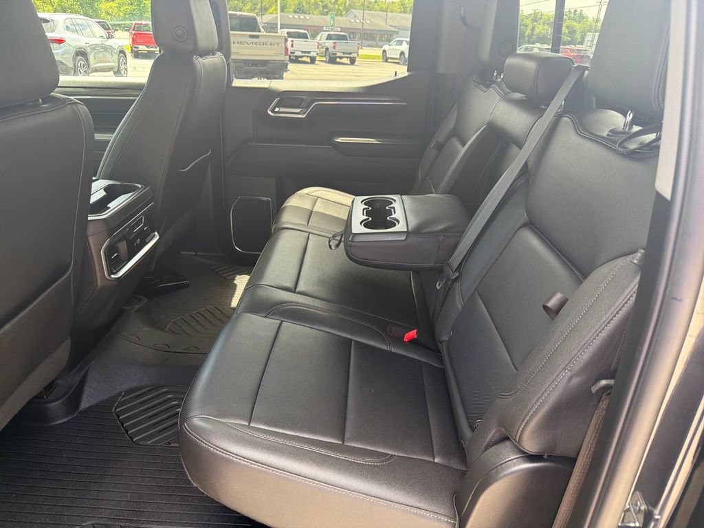 Used 2024 Chevrolet Silverado 1500 LTZ AWD/4WD image 30
