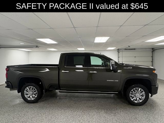 Used 2022 Chevrolet Silverado 3500 High Country w/ Safety Package II image 9
