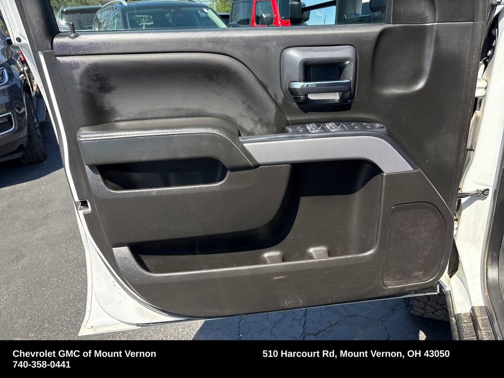 Used 2019 Chevrolet Silverado 2500 LT w/ LT Convenience Package image 12