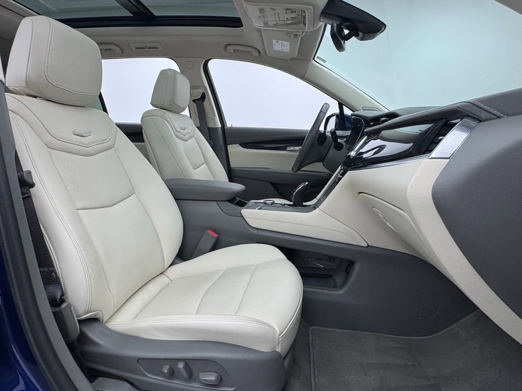Used 2024 Cadillac XT6 Premium Luxury w/ LPO, Floor Liner Package image 40