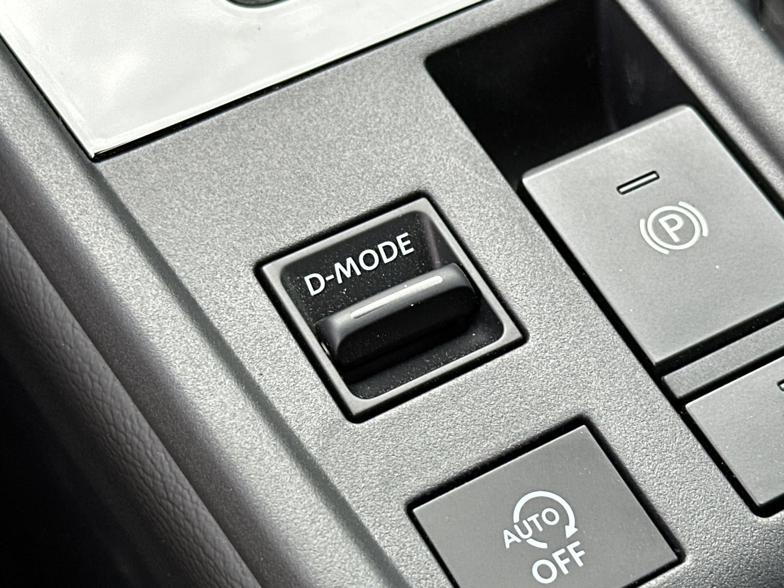 New 2026 Nissan Sentra SR w/ SR Premium Package image 30