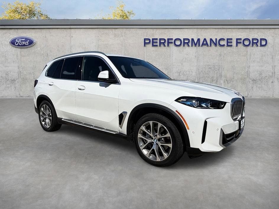 Used 2024 BMW X5 xDrive40i AWD/4WD image 5