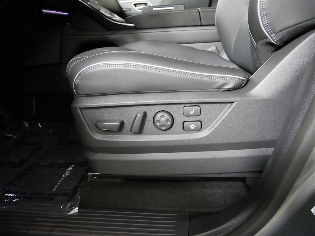 New 2025 INFINITI QX80 Sensory image 13