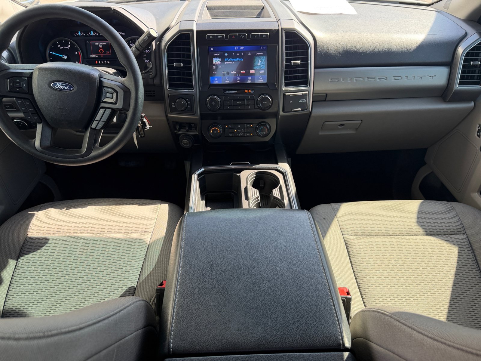 Used 2022 Ford F250 XLT w/ XLT Premium Package AWD/4WD image 15