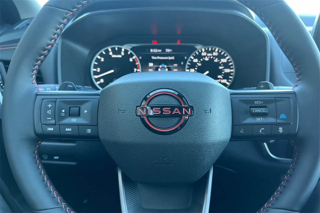 Used 2025 Nissan Rogue SV image 25