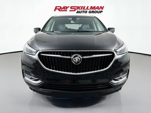 Used 2020 Buick Enclave Premium w/ Sun and Sites Package AWD/4WD image 2