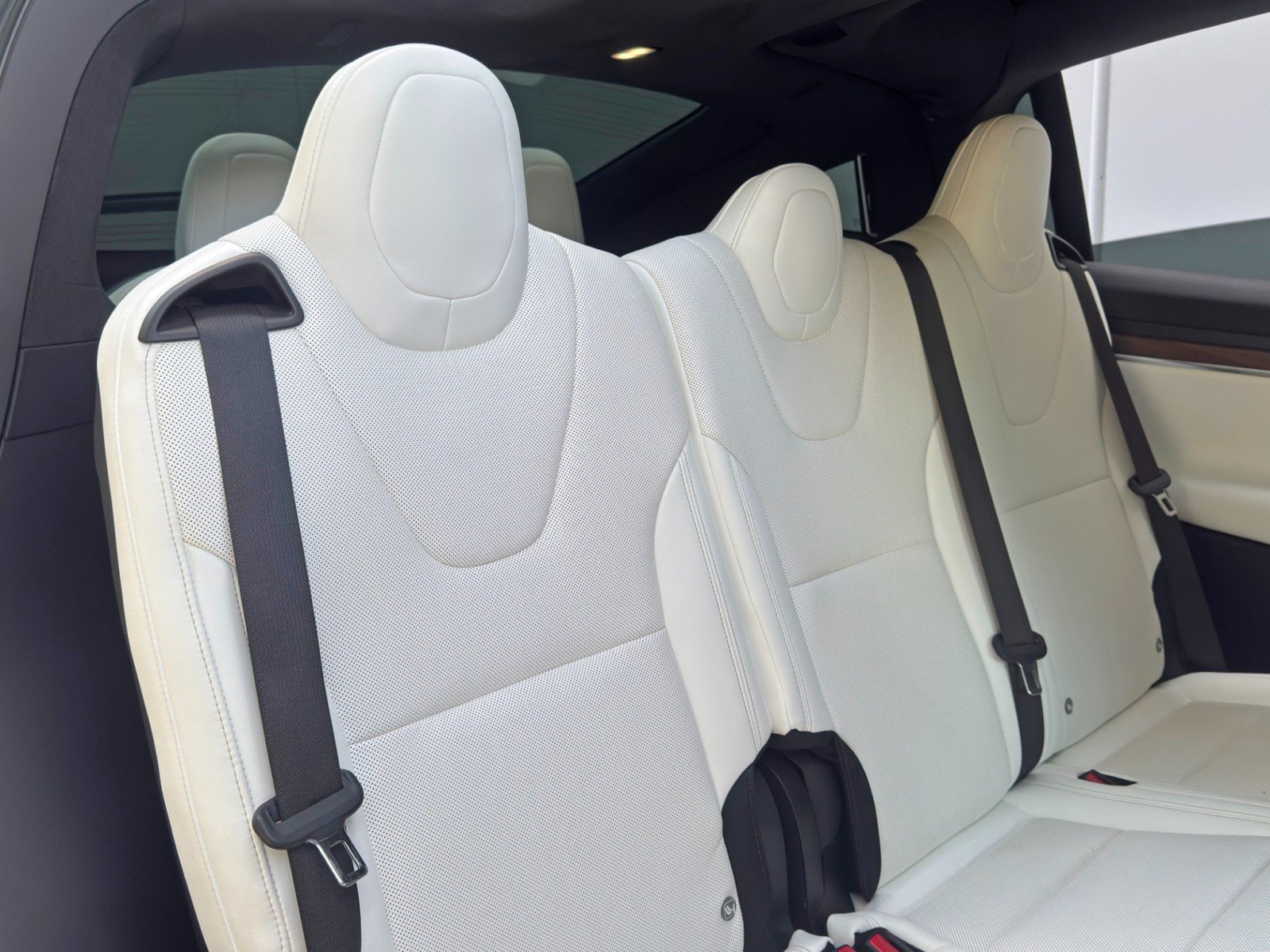 Used 2022 Tesla Model X AWD/4WD image 45