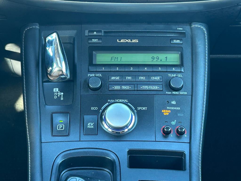 Used 2012 Lexus CT 200h Premium image 26