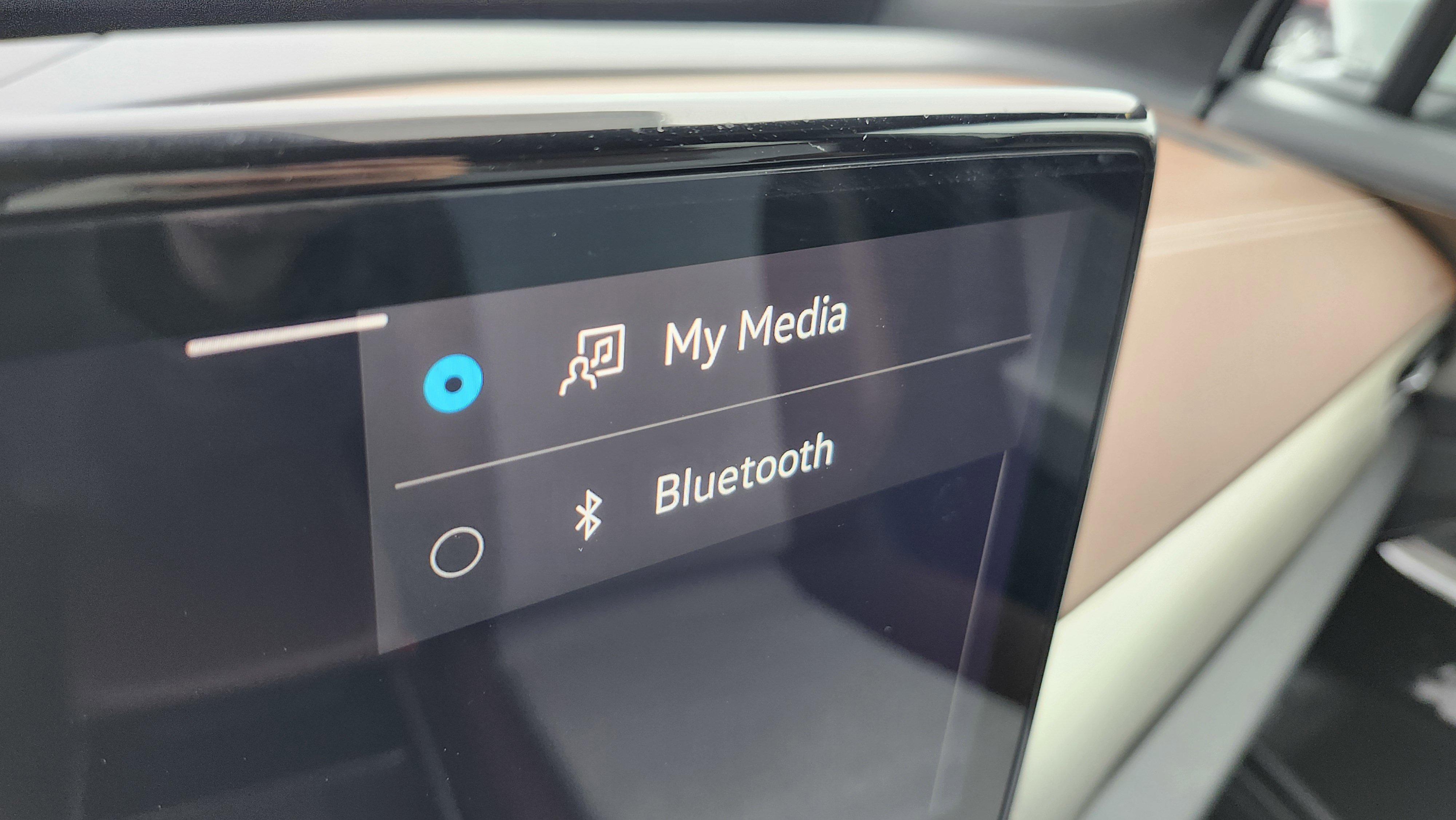 Used 2023 Volkswagen ID.4 Pro image 4