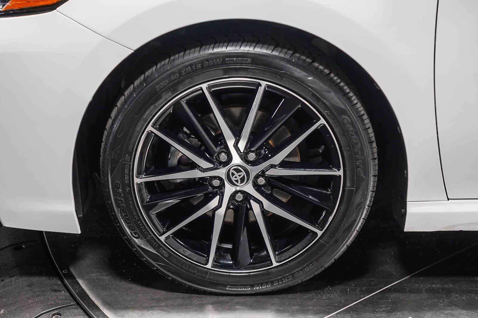 Certified 2024 Toyota Camry SE FWD image 12