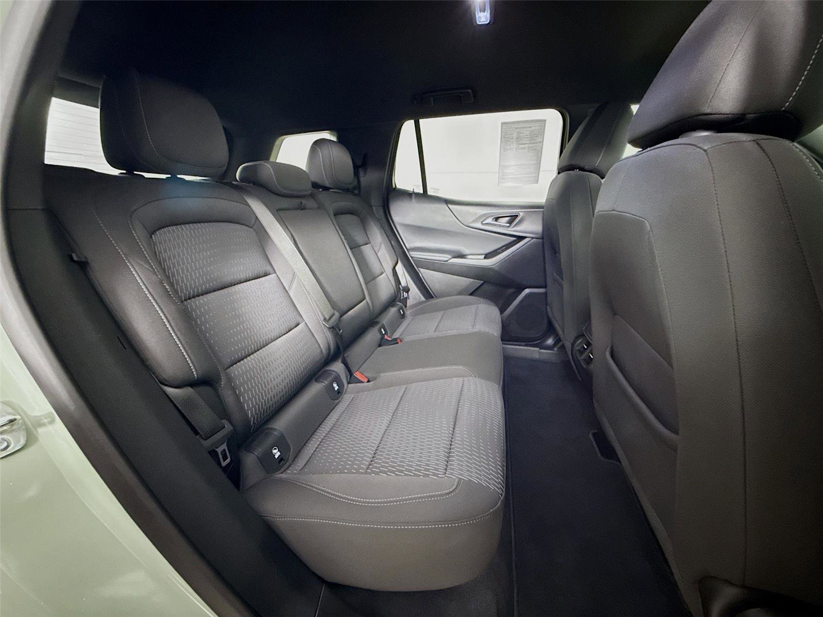 Used 2025 Chevrolet Equinox LT image 27