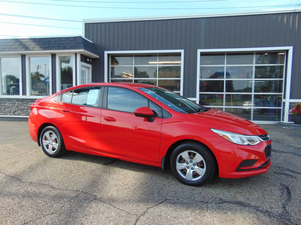 Used 2016 Chevrolet Cruze LS FWD image 1