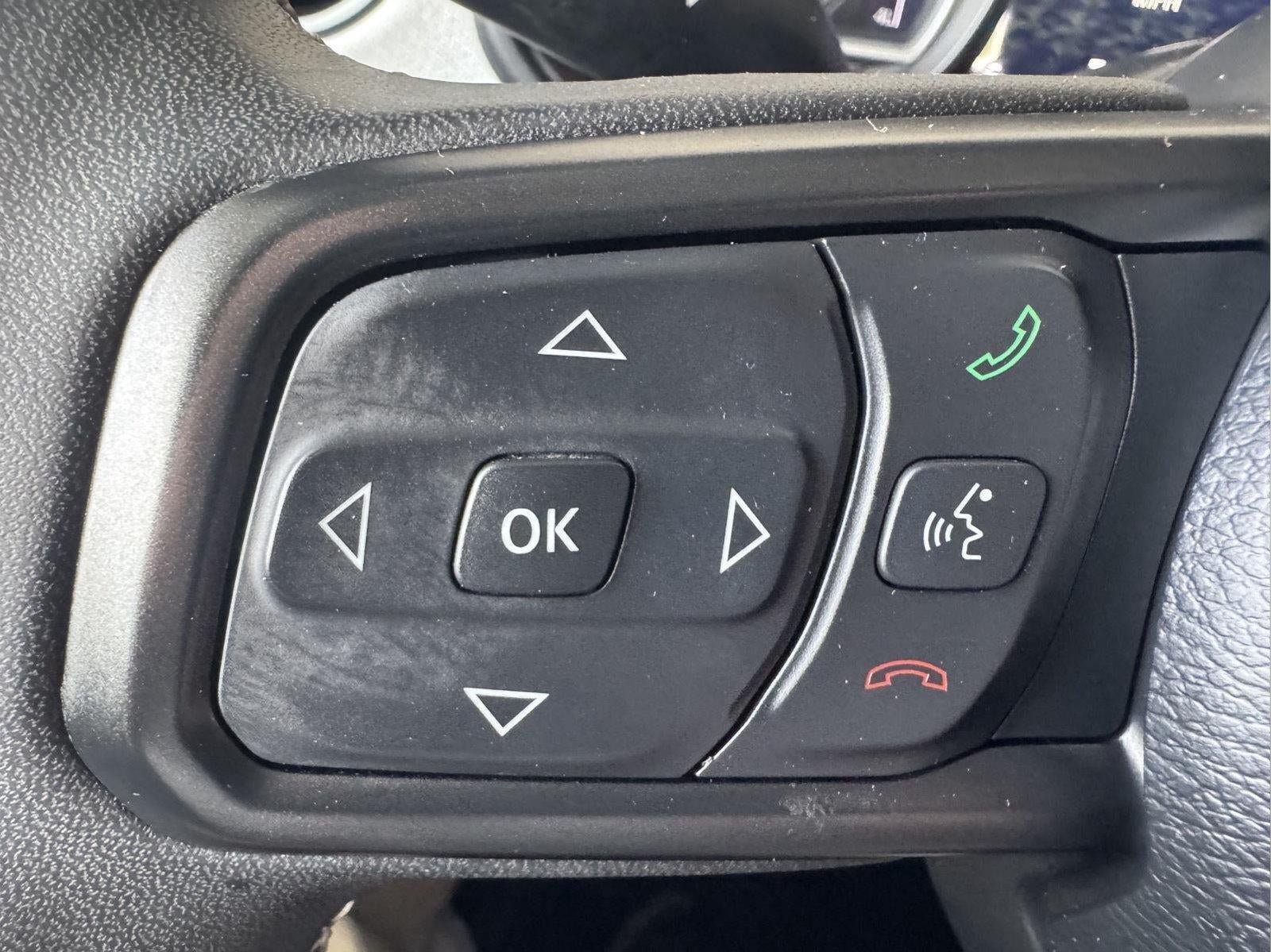 Used 2025 Jeep Wrangler Unlimited Sport AWD/4WD image 15