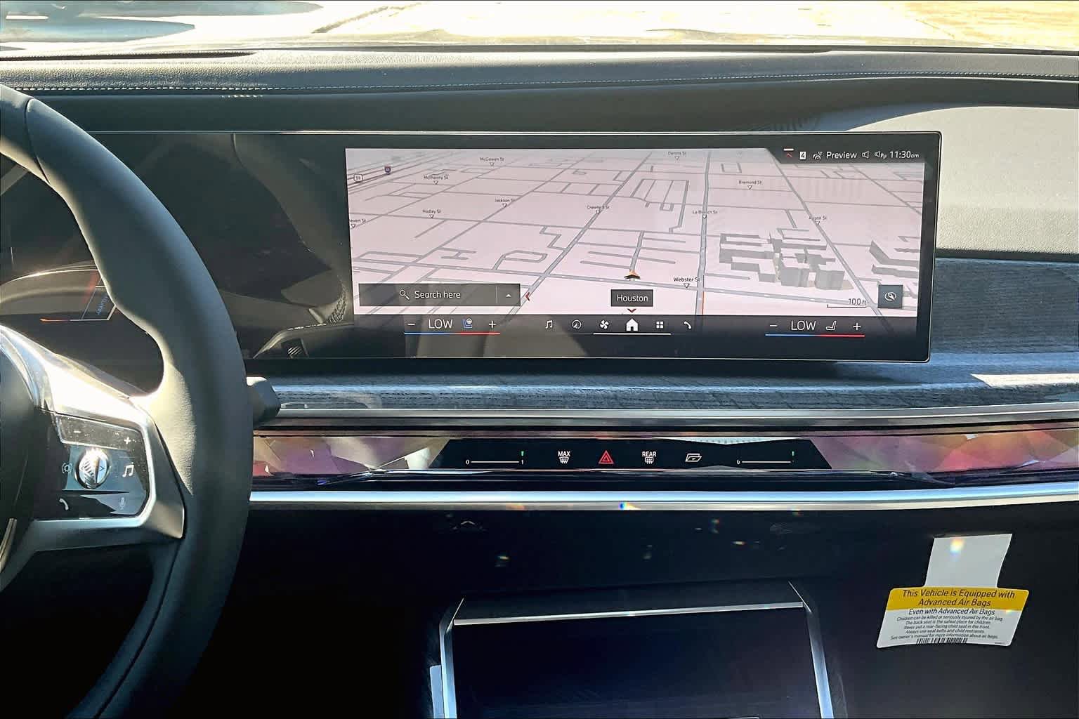 Used 2025 BMW i7 xDrive60 w/ Premium Package image 6