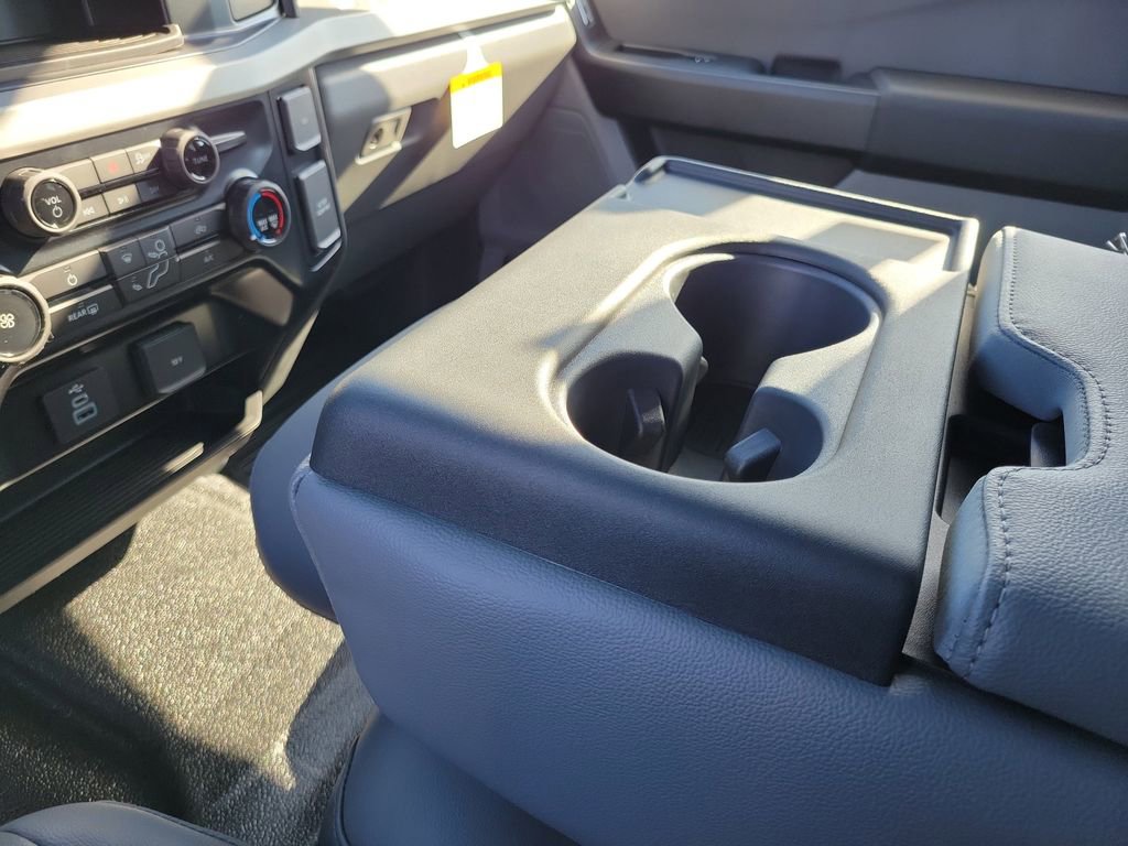 New 2026 Ford F550 4x4 Crew Cab image 29