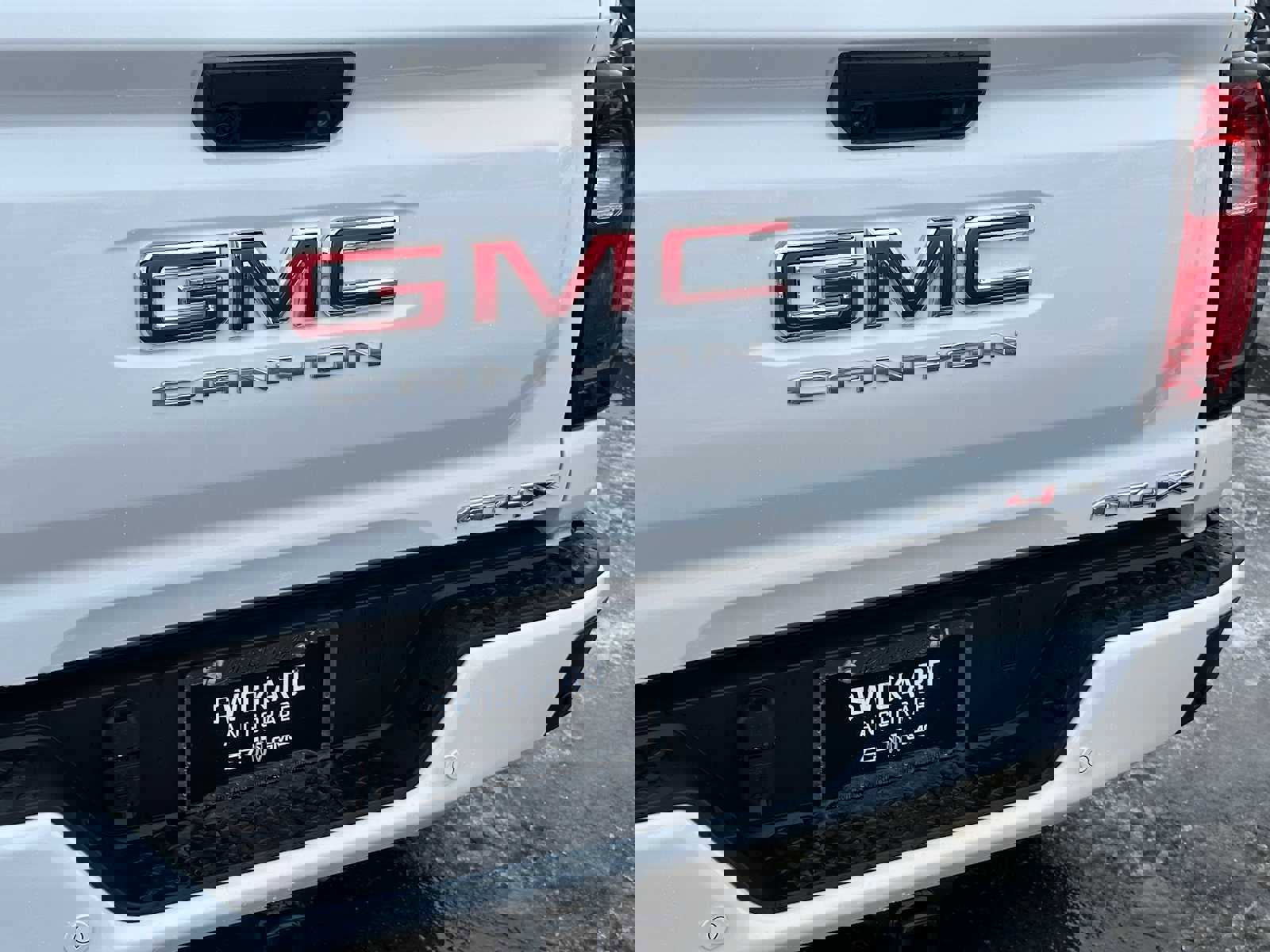 New 2026 GMC Canyon AT4X image 13