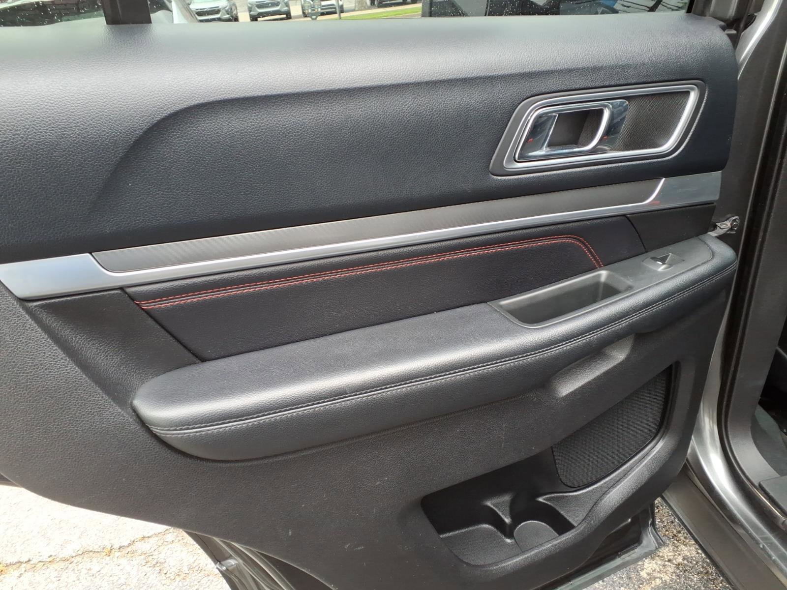 Used 2016 Ford Explorer Sport AWD/4WD image 16