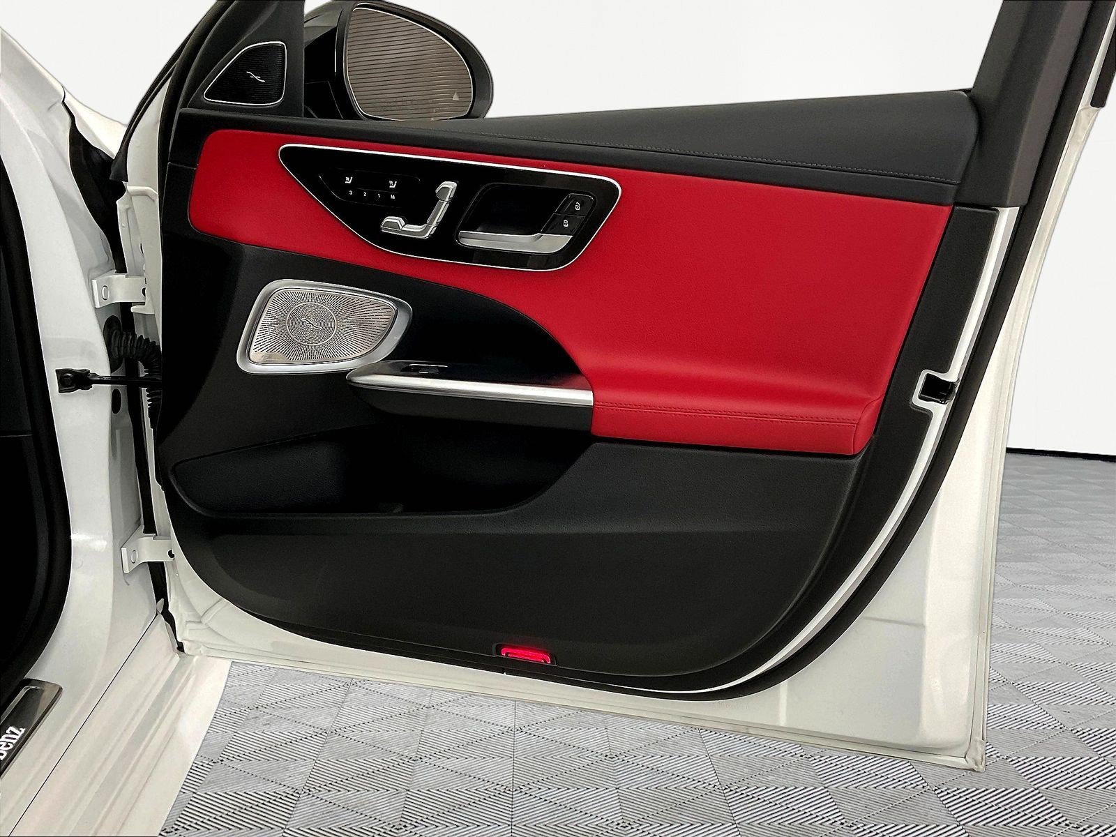 Certified 2023 Mercedes-Benz C 300 4MATIC Sedan image 28