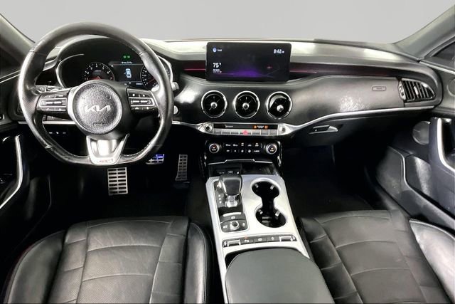 Used 2022 Kia Stinger GT2 RWD image 7