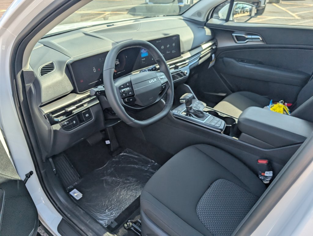 New 2026 Kia Sportage LX w/ LX Convenience Package AWD/4WD image 12