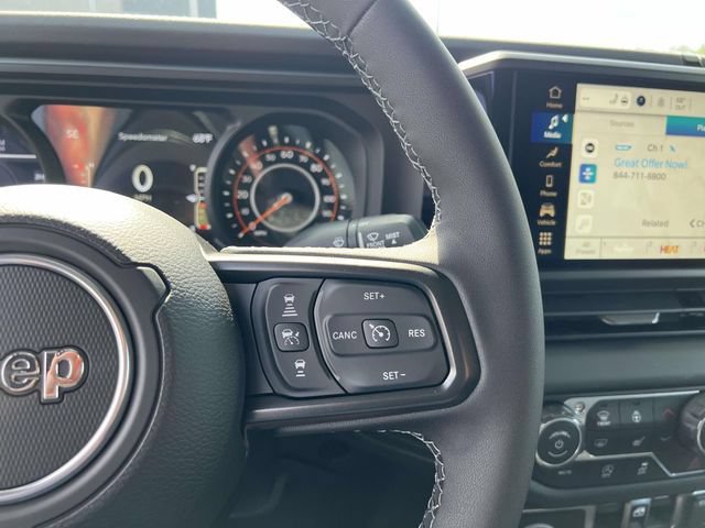 New 2026 Jeep Gladiator Sport AWD/4WD image 16