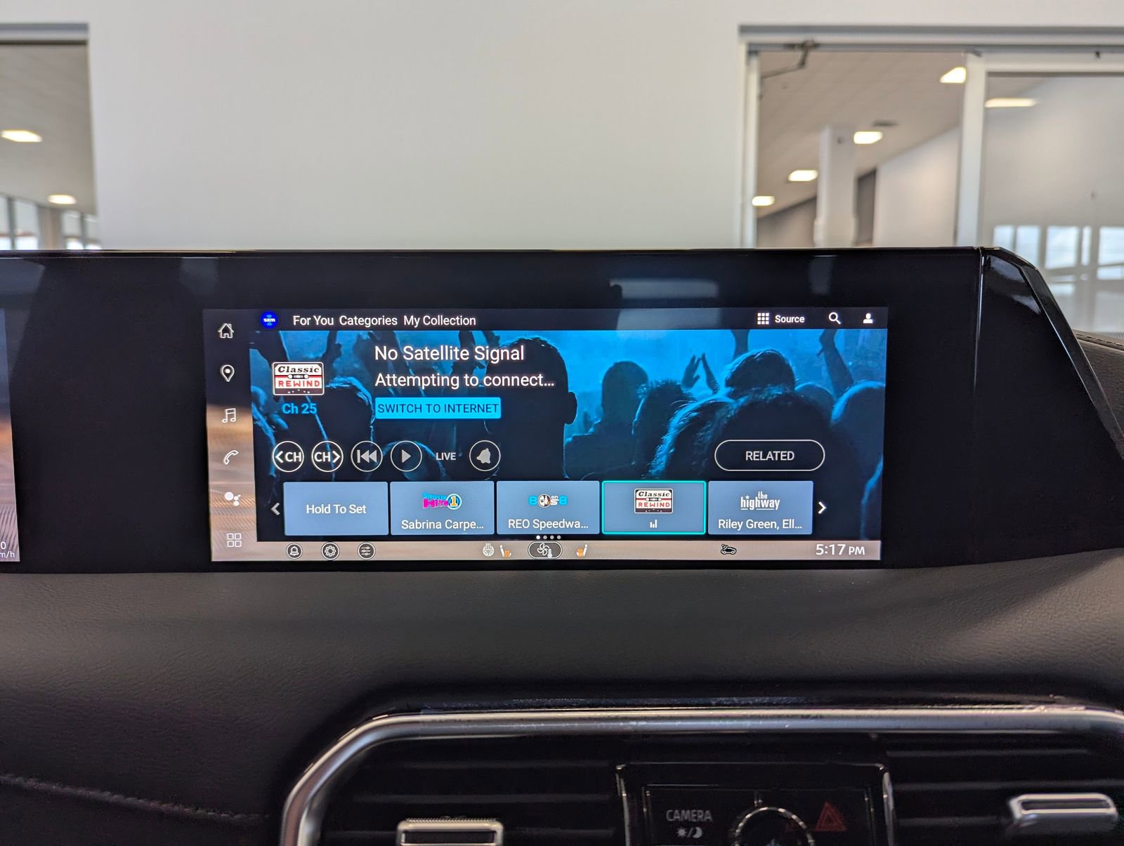 New 2025 Nissan Armada SL w/ Captain's Chari Seat Package image 24