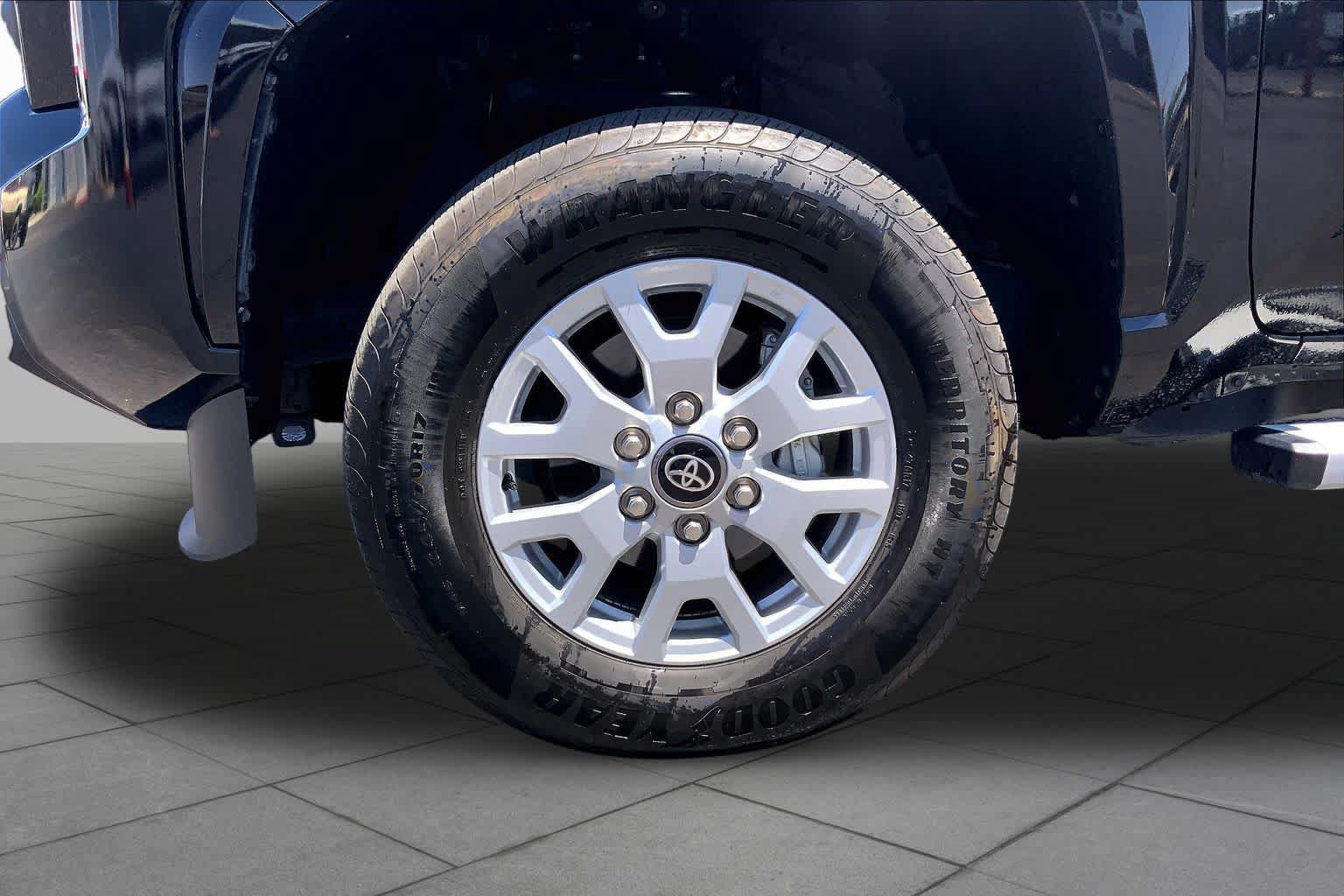 Used 2025 Toyota Tacoma SR5 RWD image 11