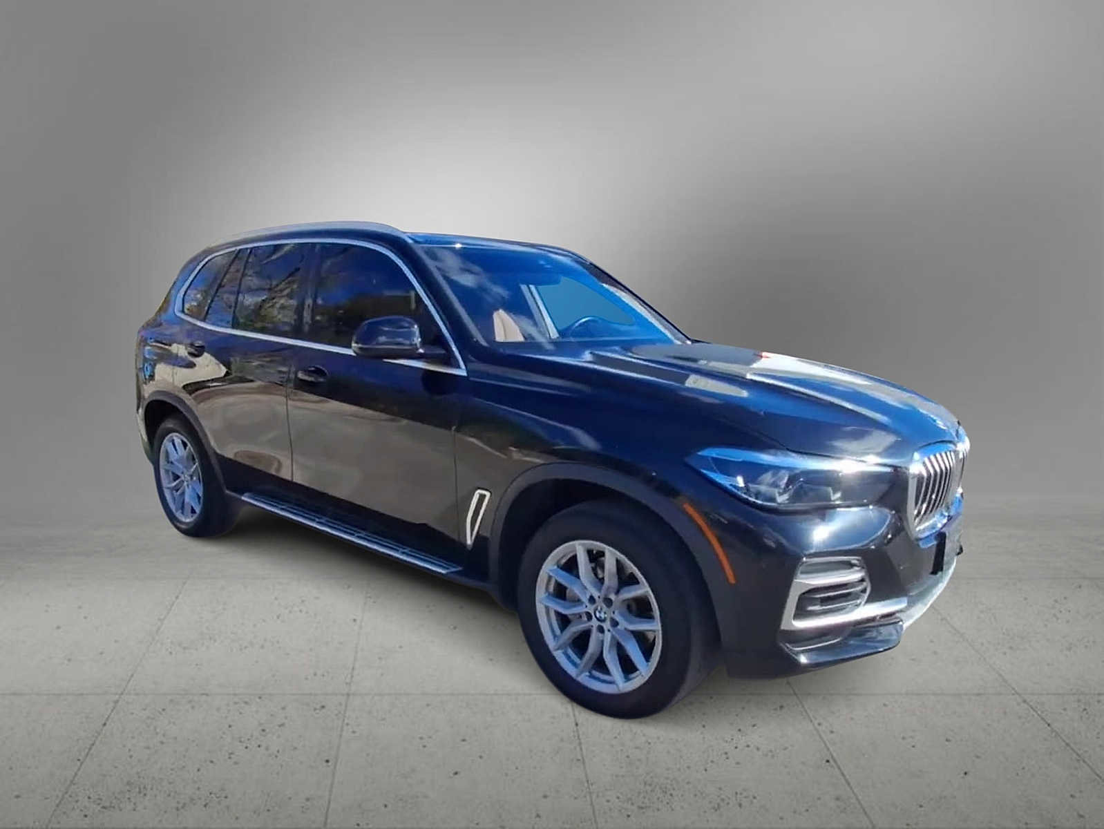 Used 2023 BMW X5 xDrive40i w/ Climate Comfort Package image 2