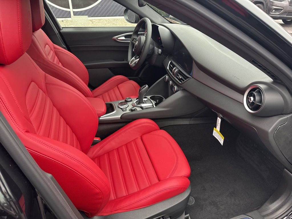 New 2026 Alfa Romeo Giulia AWD image 22