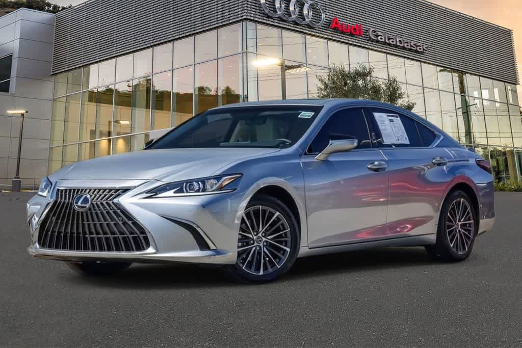 Used 2025 Lexus ES 300h w/ Premium Package FWD image 1