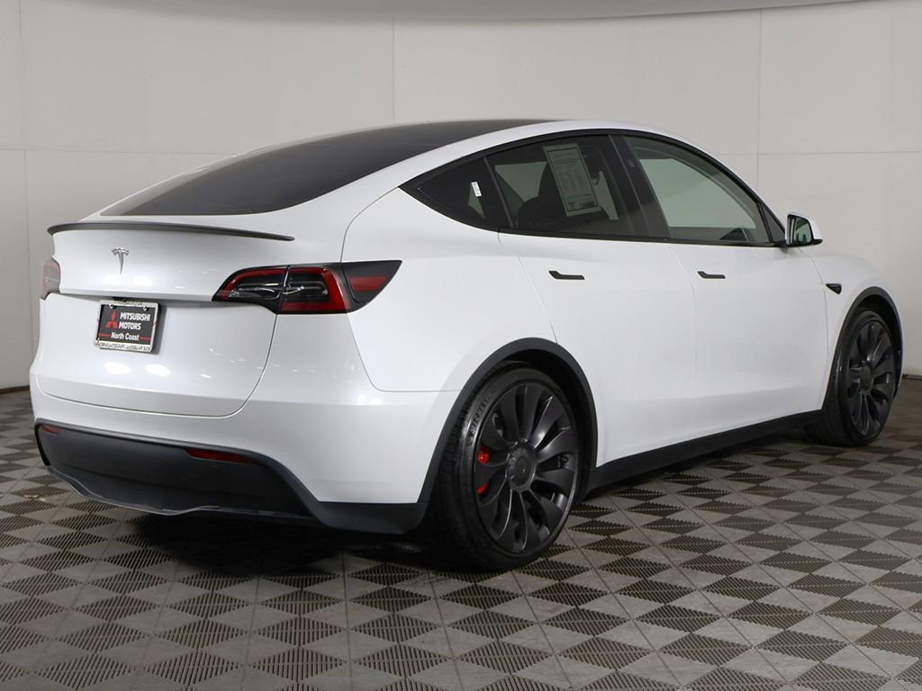 Used 2024 Tesla Model Y Performance AWD/4WD image 10