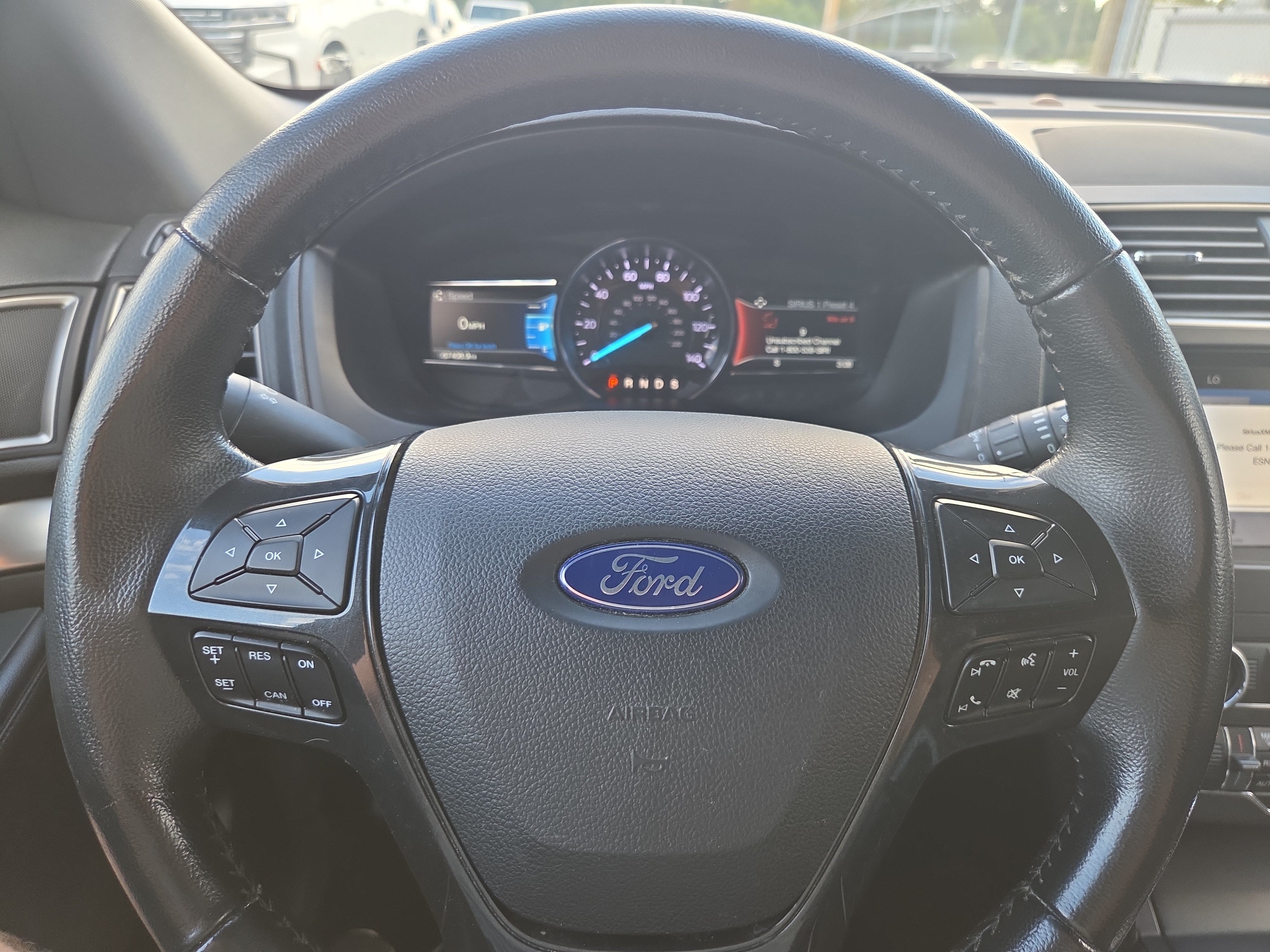Used 2019 Ford Explorer XLT w/ Equipment Group 201A FWD image 11