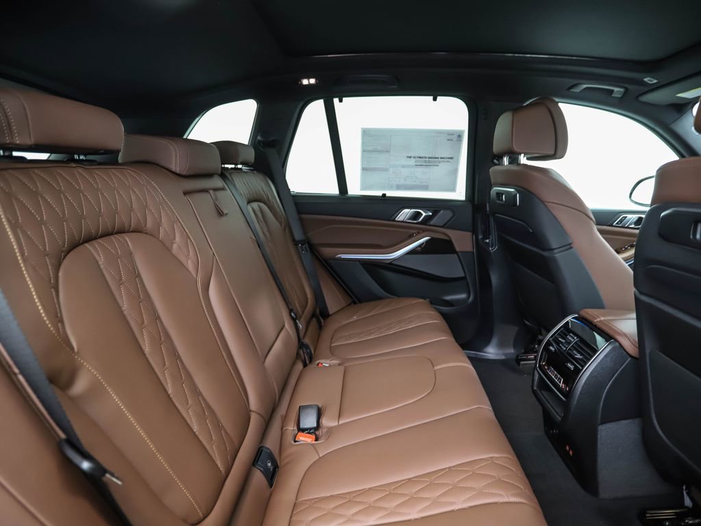 New 2026 BMW X5 xDrive50e w/ Executive Package image 27
