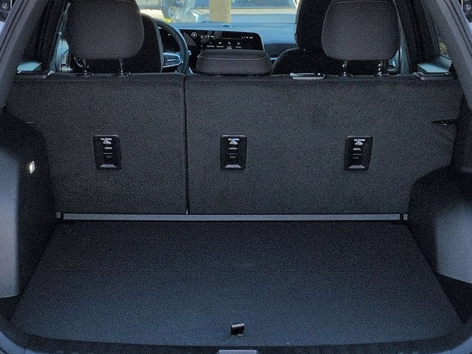 New 2026 Chevrolet Equinox LT w/ Safety and Technology Package FWD image 23