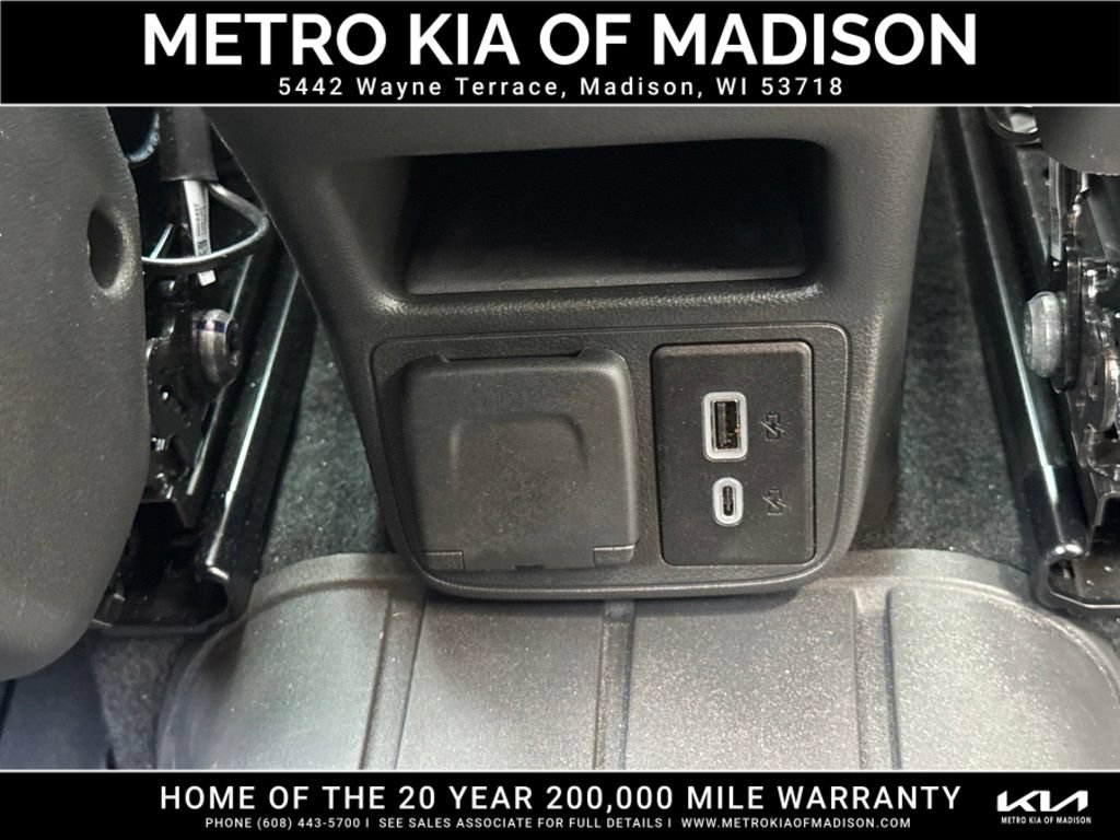 Used 2026 Buick Encore GX Avenir w/ Avenir Convenience Package AWD/4WD image 42