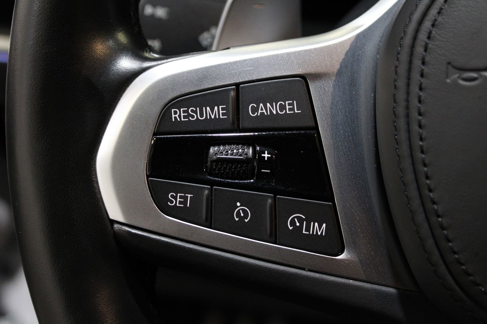Used 2022 BMW M440i Coupe w/ Premium Package image 26