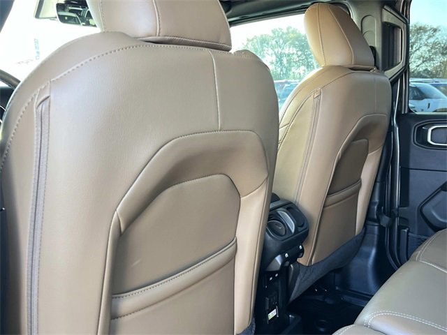 Used 2023 Jeep Wrangler Unlimited Sahara w/ Cold Weather Group image 18