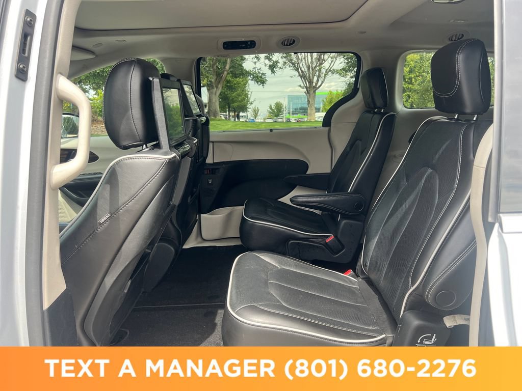 Used 2023 Chrysler Pacifica Limited w/ Uconnect Theater Family Group AWD/4WD image 14