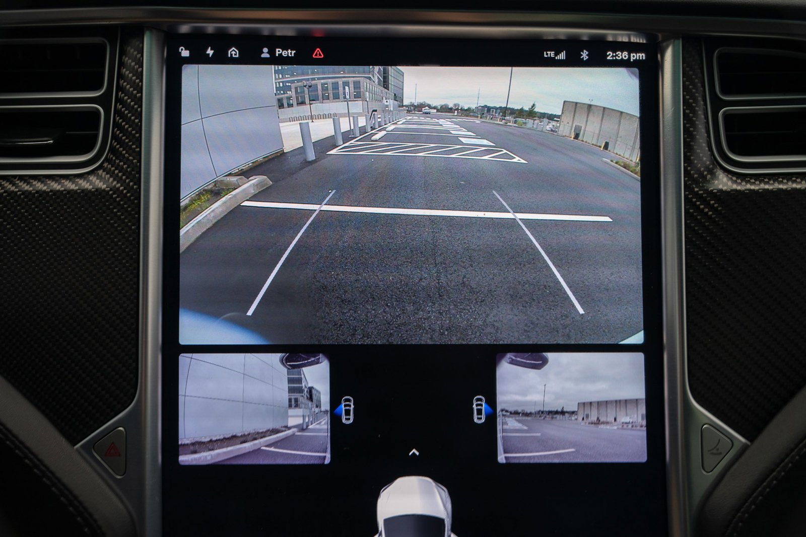 Used 2017 Tesla Model X 75D image 16