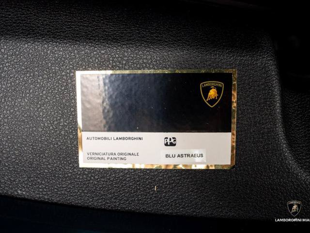 Used 2020 Lamborghini Urus AWD/4WD image 13