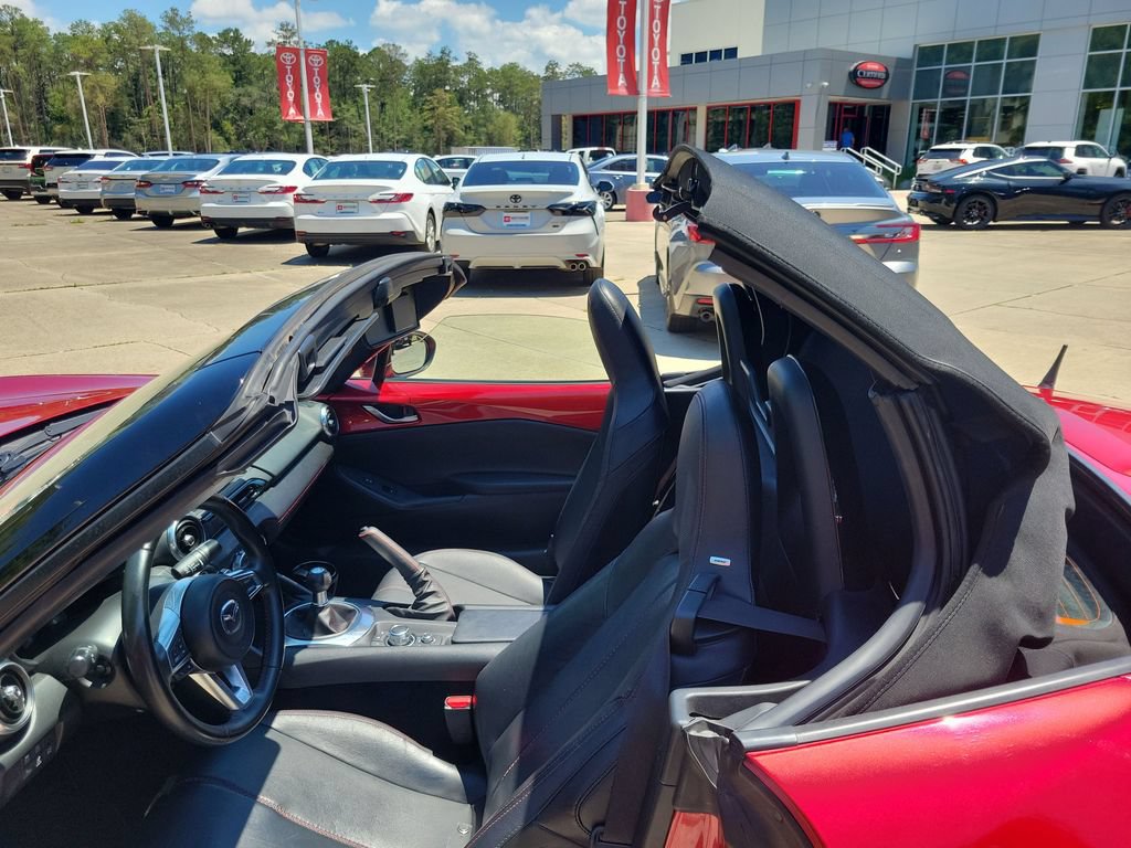 Used 2017 MAZDA MX-5 Miata Grand Touring RWD image 27
