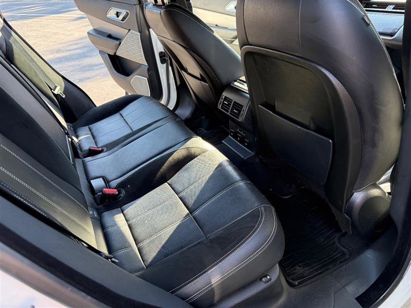 Used 2018 Land Rover Range Rover Velar R-Dynamic SE image 18