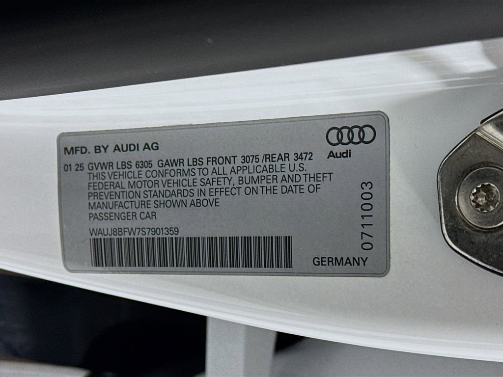 Certified 2025 Audi RS e-tron GT performance w/ Dynamic Plus Package AWD/4WD image 34