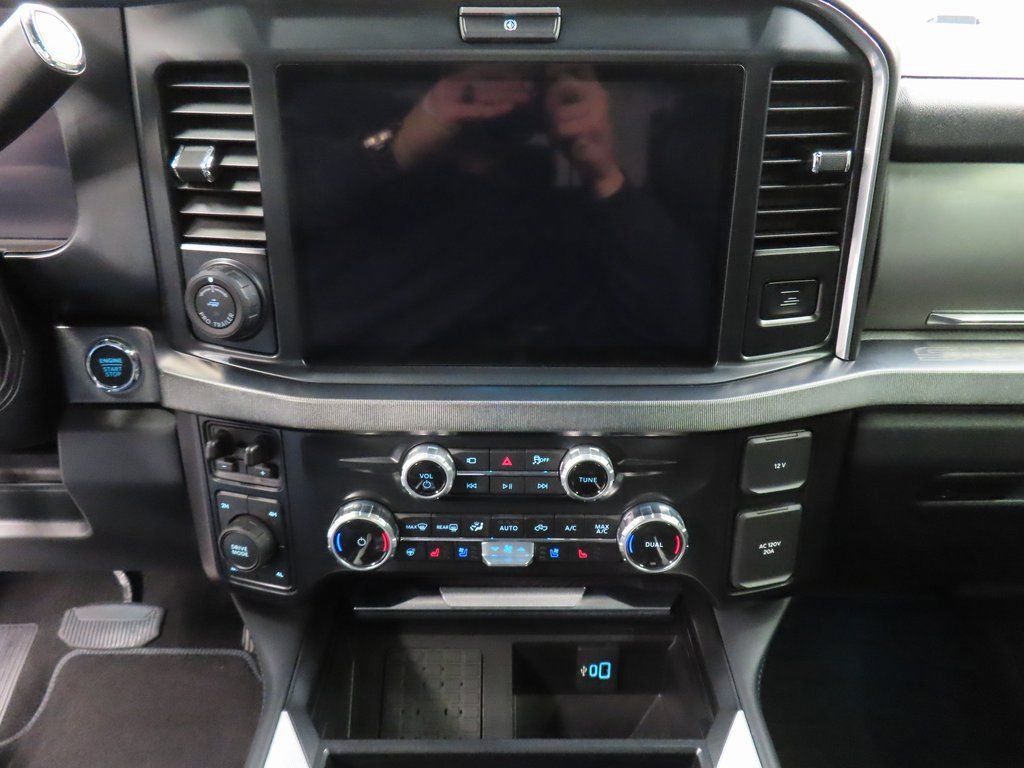 Used 2025 Ford F350 Platinum AWD/4WD image 16