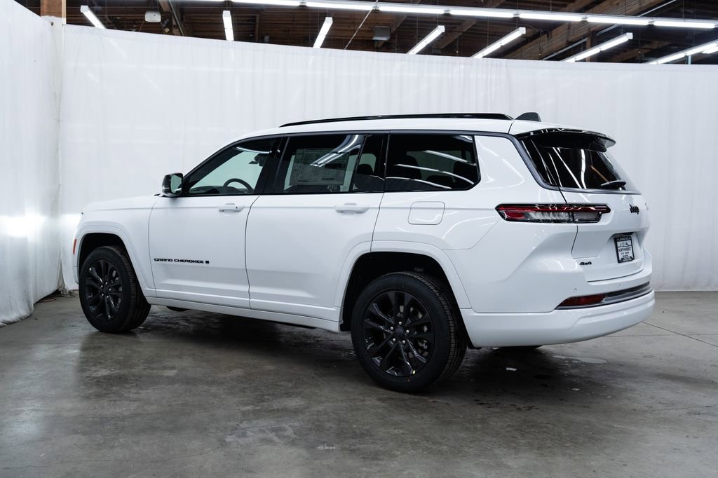New 2026 Jeep Grand Cherokee L Limited AWD/4WD image 4