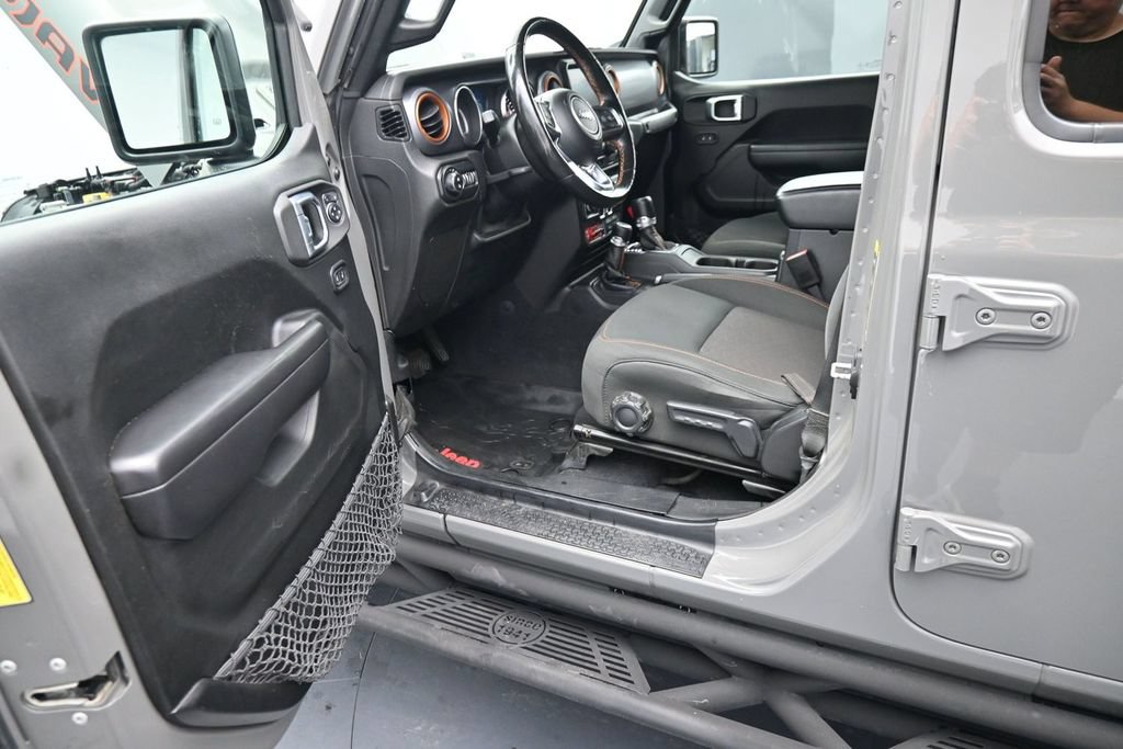 Used 2021 Jeep Gladiator Mojave AWD/4WD image 15